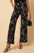 Load image into Gallery viewer, Floral Pant