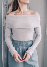 Load image into Gallery viewer, Cashmere Grey Sweater