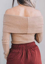 Load image into Gallery viewer, Cashmere Camel Sweater
